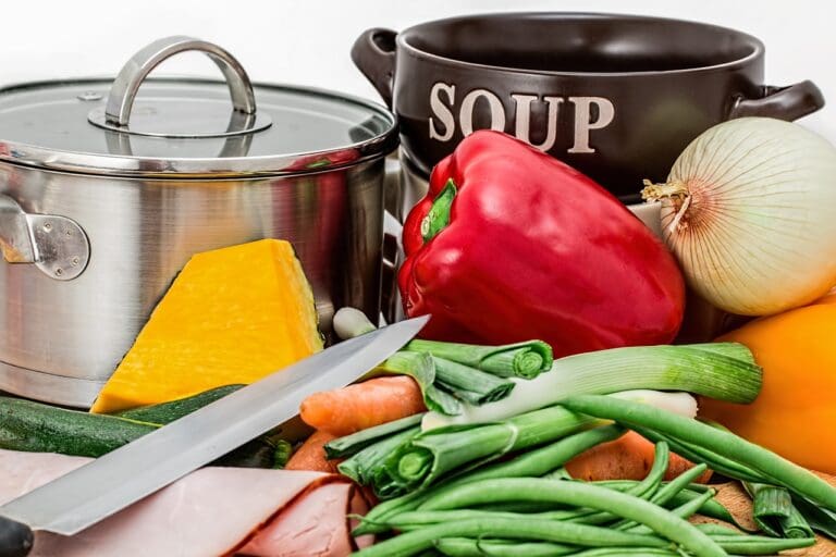 vegetables, pot, cooking-1006694.jpg